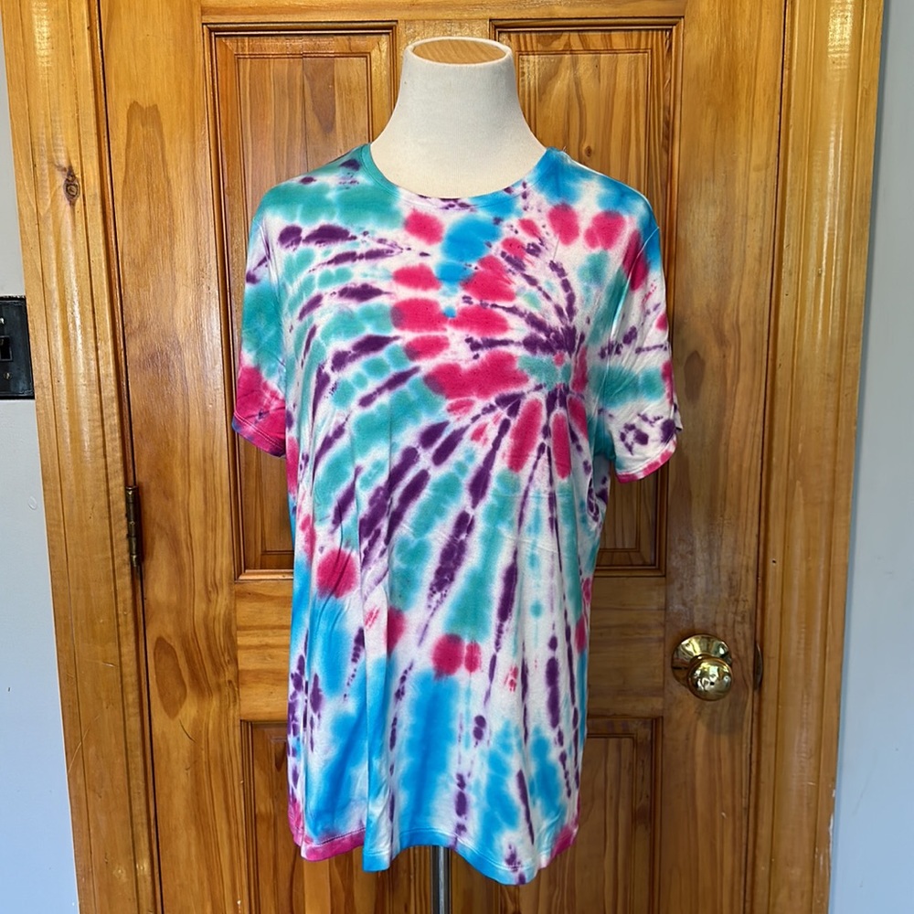 Tye dye t-shirt - Picture 3 of 7